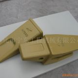 供應現(xiàn)代系列挖掘機配件齒座斗齒(圖)