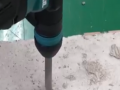 牧田 Makita 充電式電鎬HM001G (298播放)