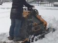 履帶式滑移鏟車場內(nèi)除雪 裝載機(jī)鏟雪視頻18753440759 (216播放)