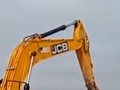 挖掘機(jī)吊廢鐵配件裝載卡車, 司機(jī)操作相當(dāng)穩(wěn)! (226播放)