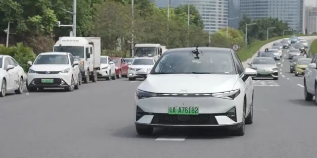 何小鵬：我們的智能駕駛超過了所有競(jìng)爭(zhēng)對(duì)手？真相是……
