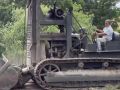 工程車?yán)锩娴睦蠣斳嚕瑱C(jī)械之美，它是裝載機(jī)還是推土機(jī)呢 (257播放)