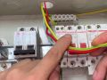 電工知識：電工穿線時，為什么配電箱都預(yù)留這么長的電線？原來作用這么大 (448播放)
