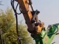 挖掘機(jī)高枝修剪機(jī) 城市綠化養(yǎng)護(hù)綠籬機(jī) 輪式挖機(jī)改裝綠籬機(jī) (442播放)