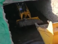 矮體四缸裝載機(jī)臥式鏟車 (431播放)